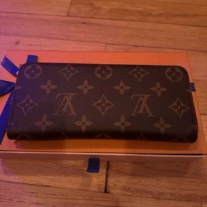 Louis Vuitton Clémence Wallet in Fuchsia